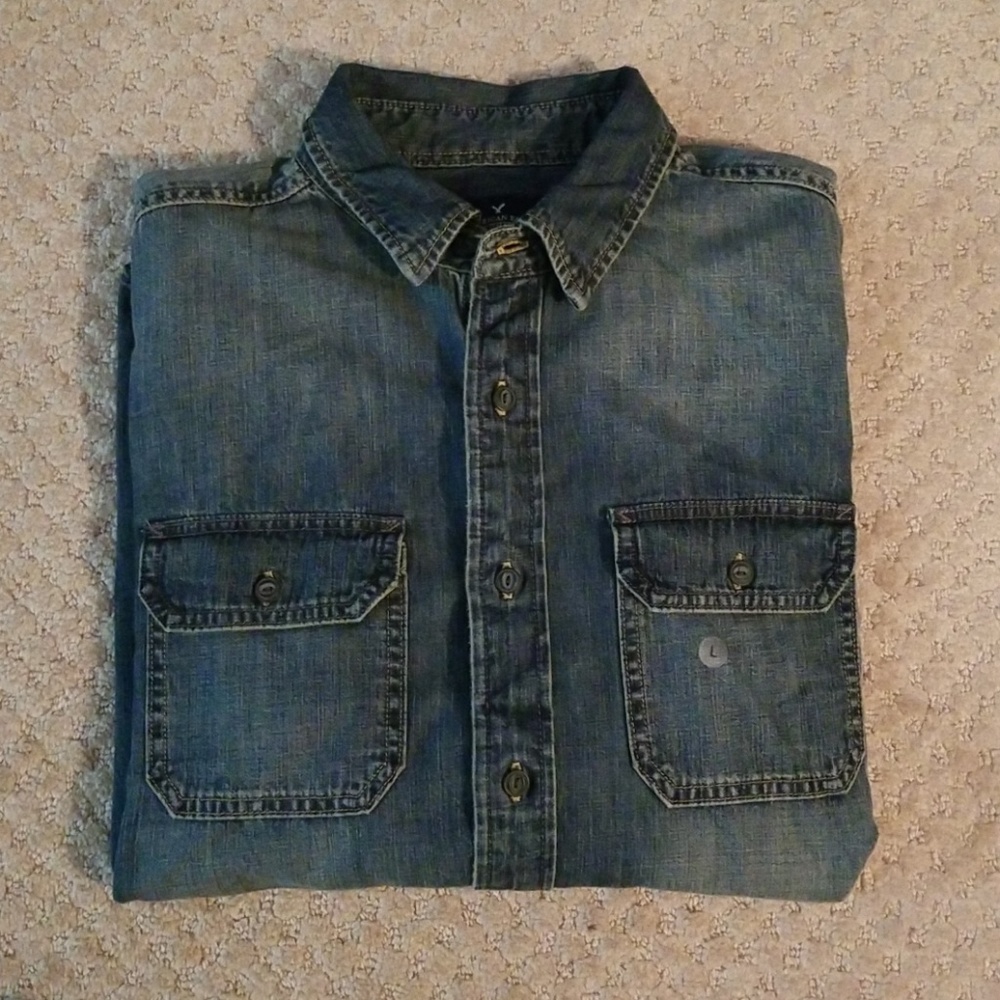 NWT mens American Eagle chambray button up